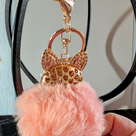 Pink Fox Fur & Pearl Keychain - Picture 4 of 4